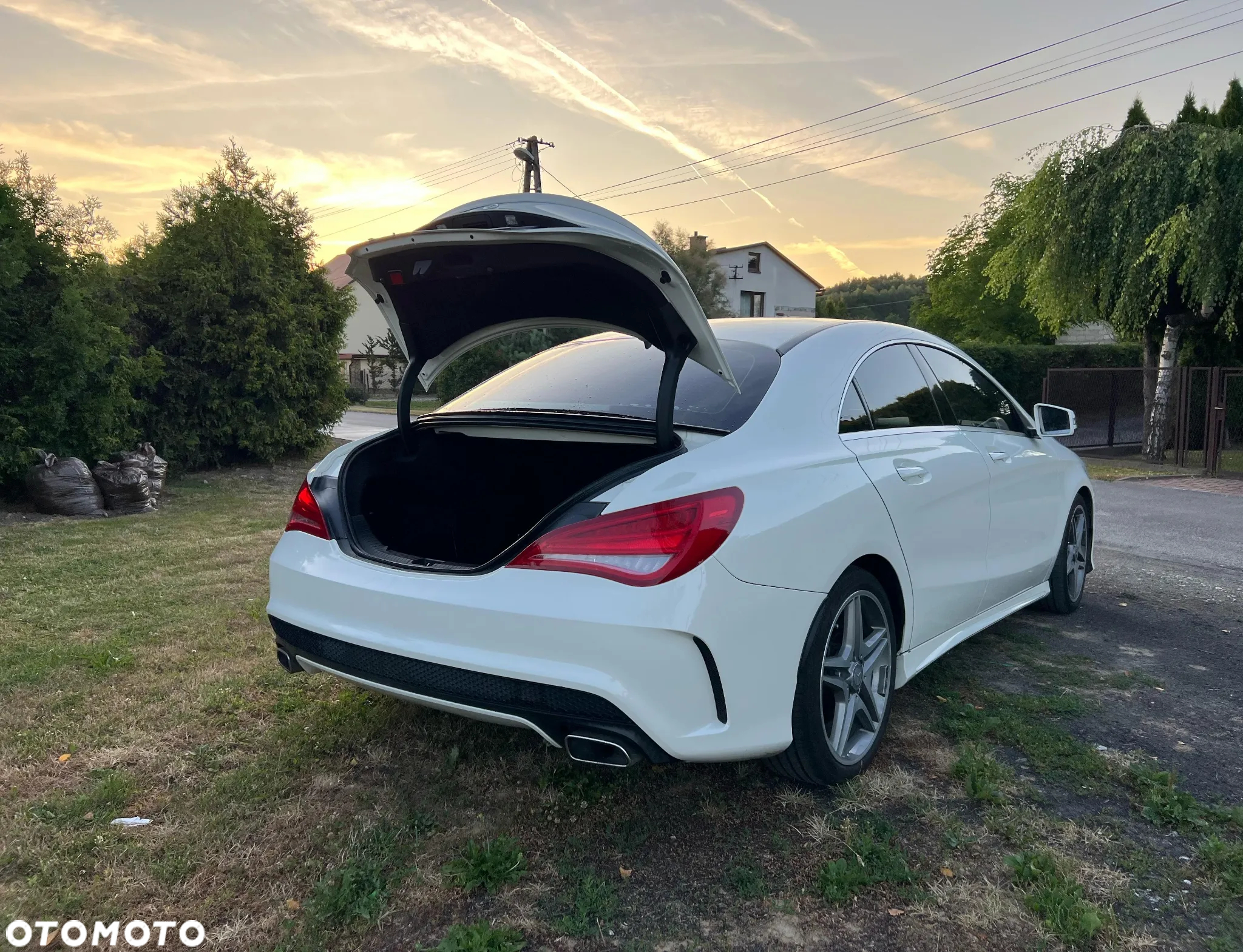 Mercedes-Benz CLA 250 7G-DCT AMG Line - 11
