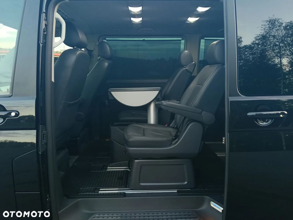Volkswagen Multivan - 18