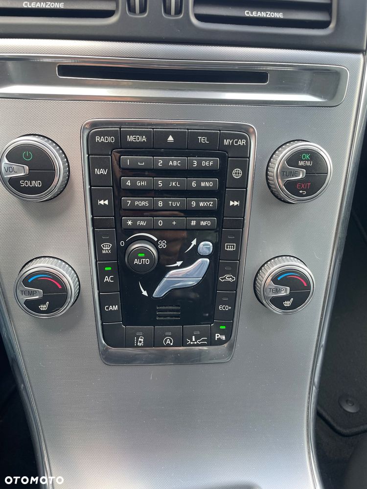 Volvo XC 60 D3 Geartronic Summum - 36