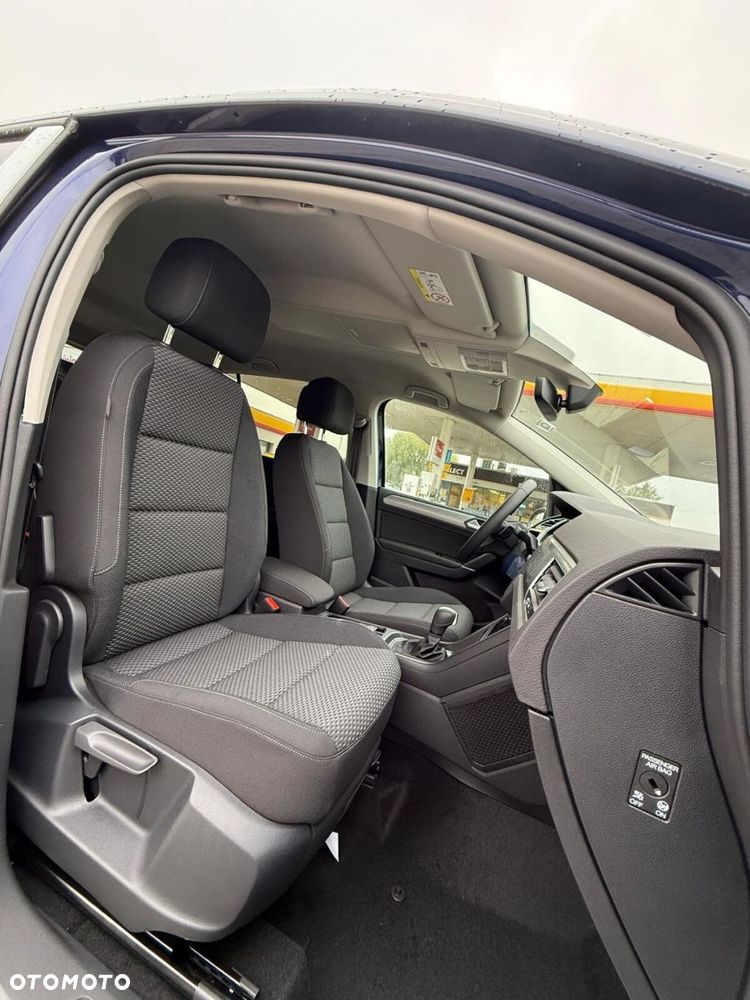 Volkswagen Touran 1.5 TSI EVO Comfortline Plus DSG - 11