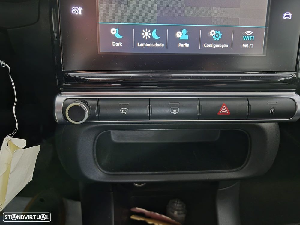 Citroën C3 1.2 PureTech Shine - 22