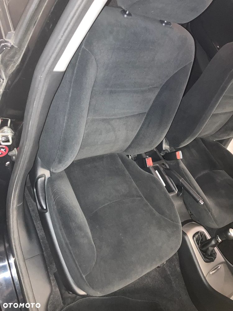 Honda City 1.4 Comfort - 27