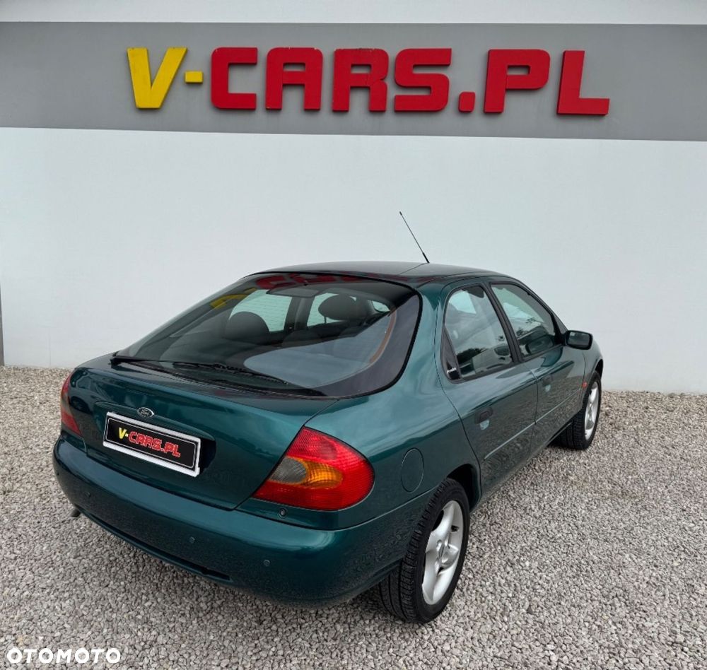 Ford Mondeo - 14