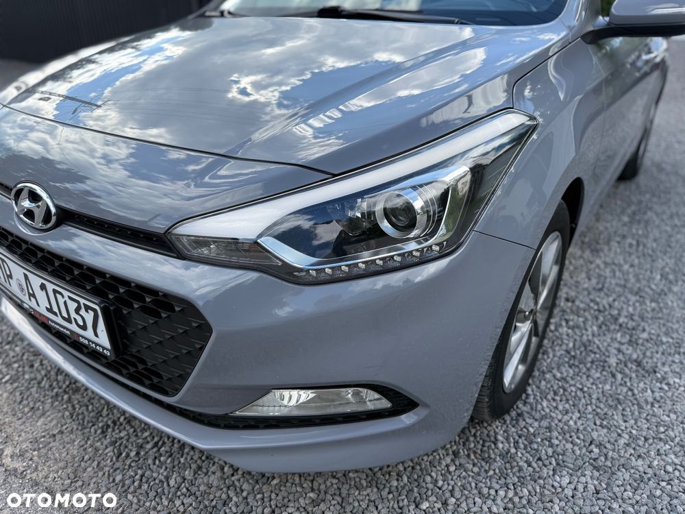 Hyundai i20 1.2 Trend - 10