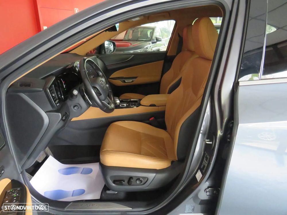 Lexus NX 450h+ E-FOUR Luxury Line - 10