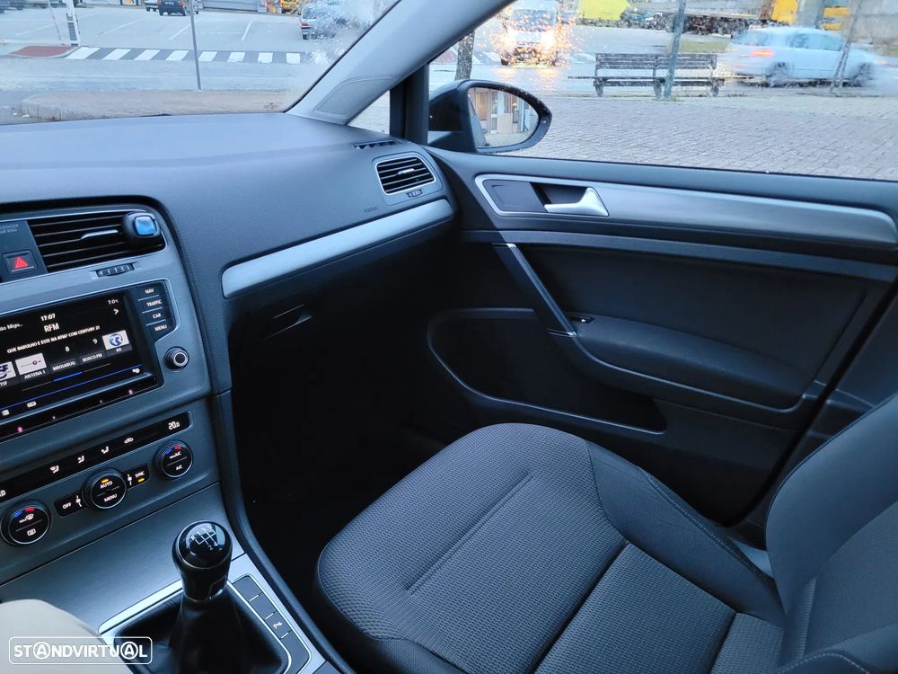 VW Golf 1.6 TDi BlueMotion Confortline - 7