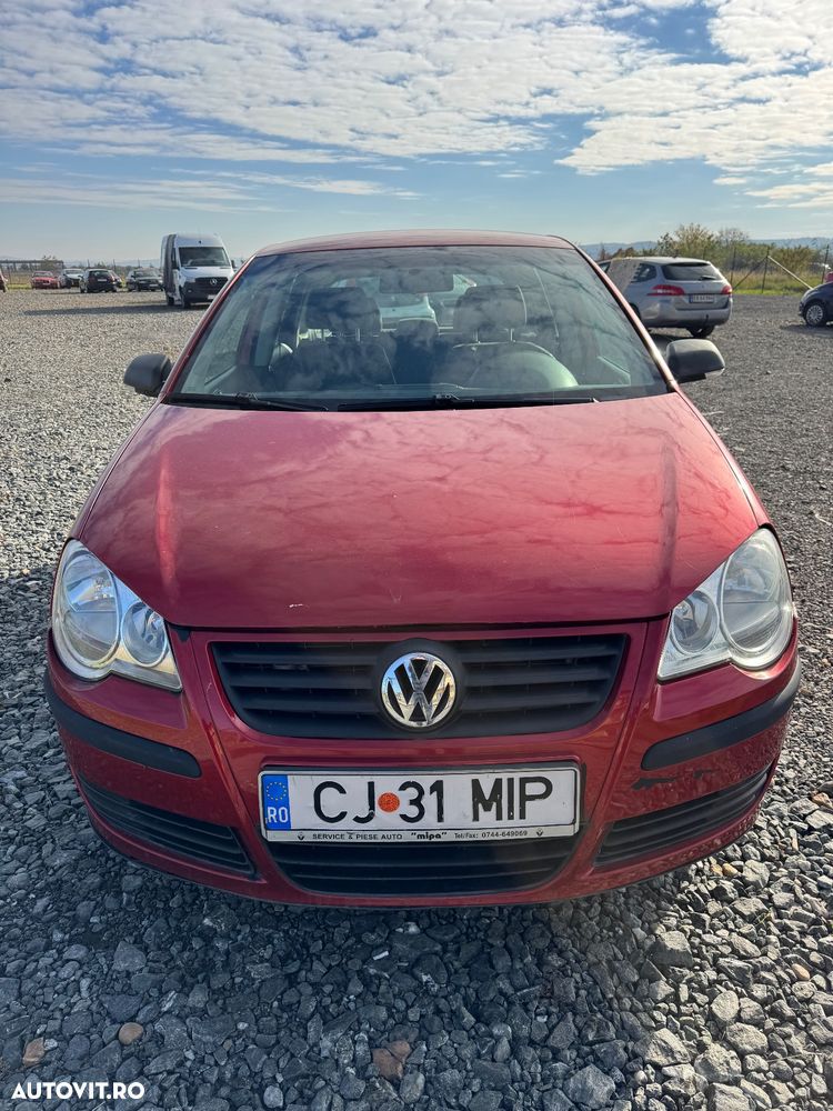 Volkswagen Polo - 2