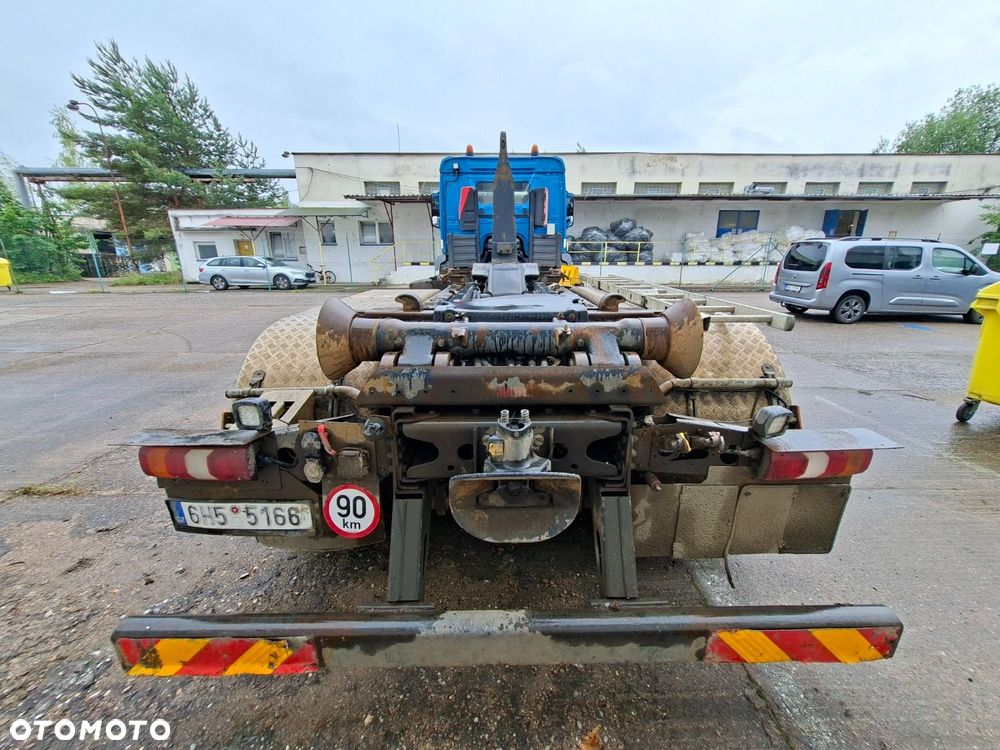 Versalift Arocs 2643 6X4 - 6