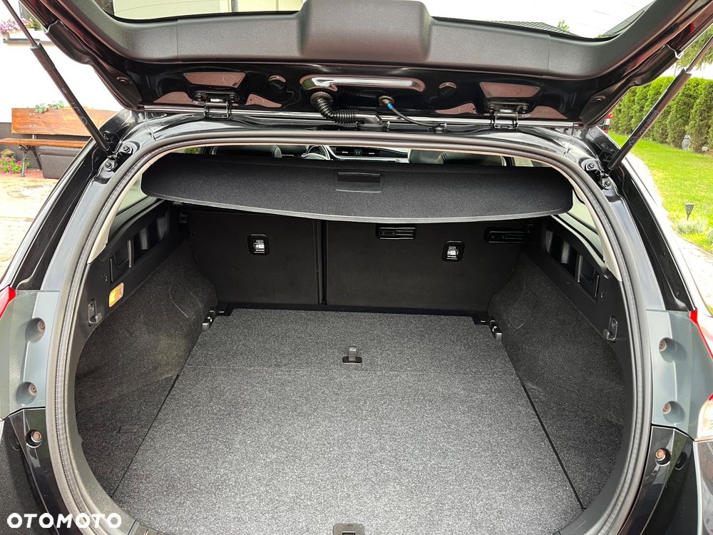 Toyota Auris ver-1-8-hsd-luna - 19