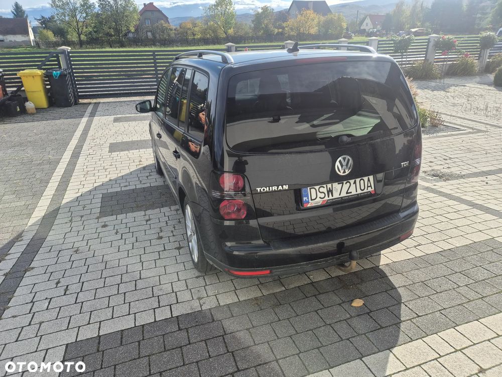 Volkswagen Touran - 7