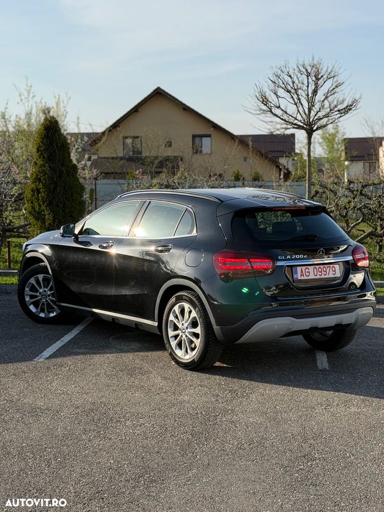 Mercedes-Benz GLA 200 d 7G-DCT UrbanStyle Edition - 6