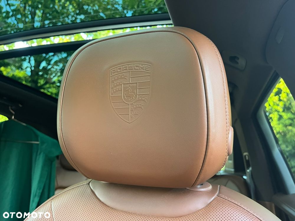 Porsche Cayenne Platinum Edition - 21