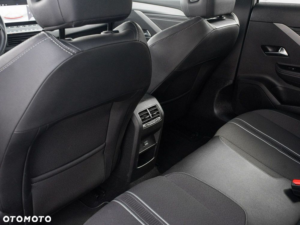 Opel Astra 1.2 T GS S&S - 26
