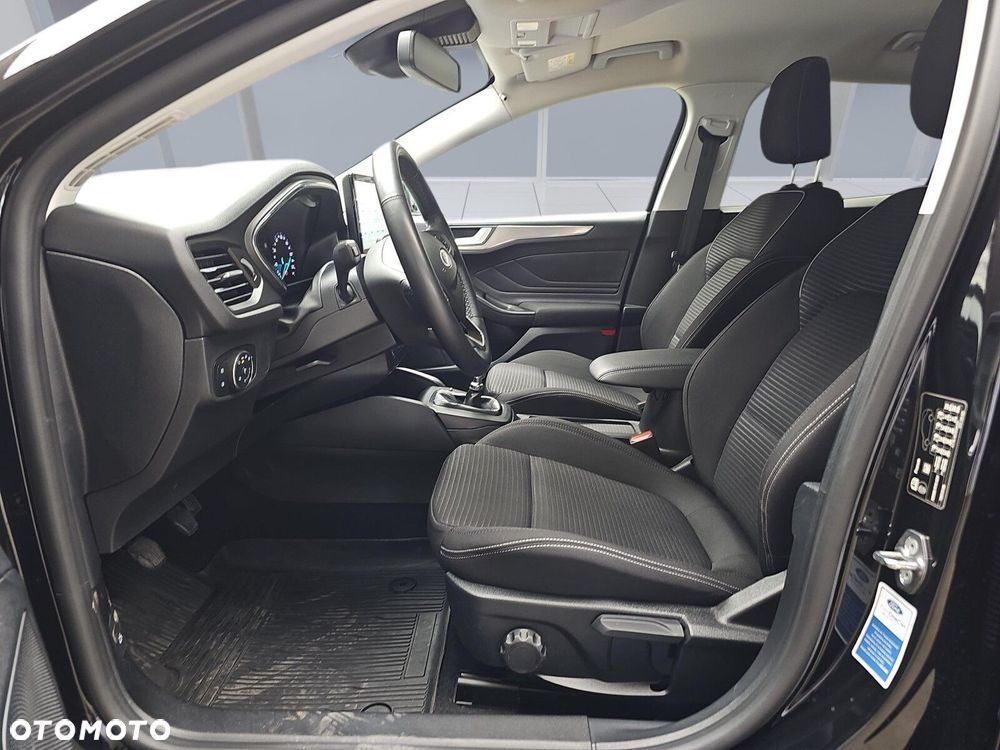 Ford Focus SW 1.0 EcoBoost Titanium - 9