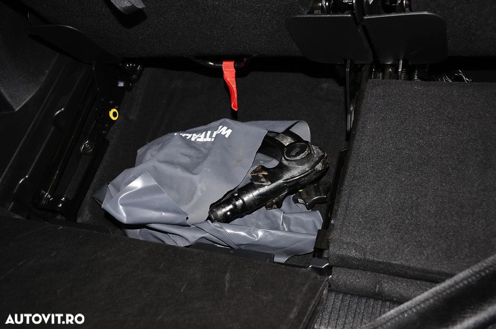 Peugeot 5008 BlueHDI 130 EAT8 Allure - 30