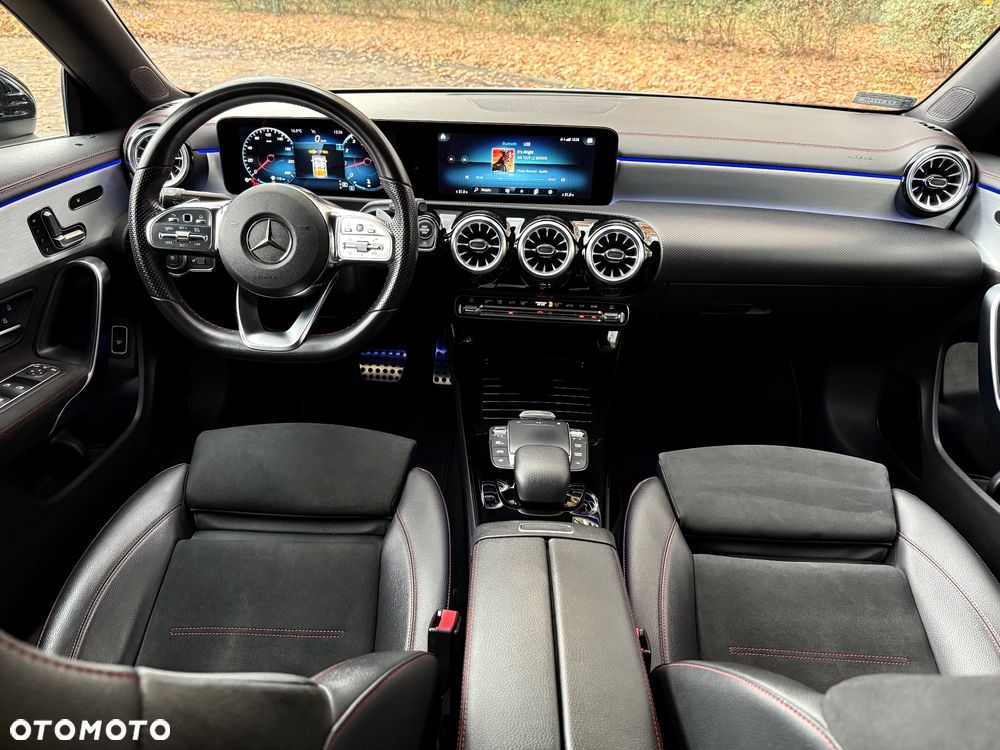 Mercedes-Benz CLA 250 4-Matic AMG Line 7G-DCT - 9