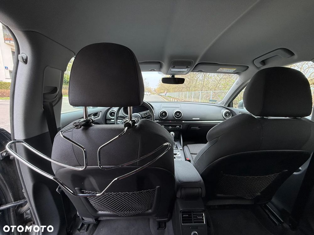 Audi A3 Sportback 35 TFSI S tronic - 9
