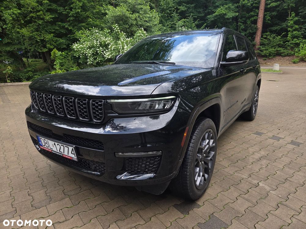 Jeep Grand Cherokee - 1