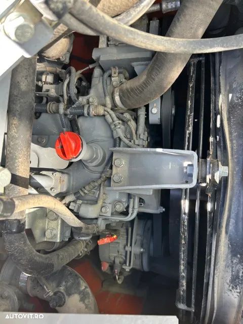 Hitachi ZX135US-6 - 13