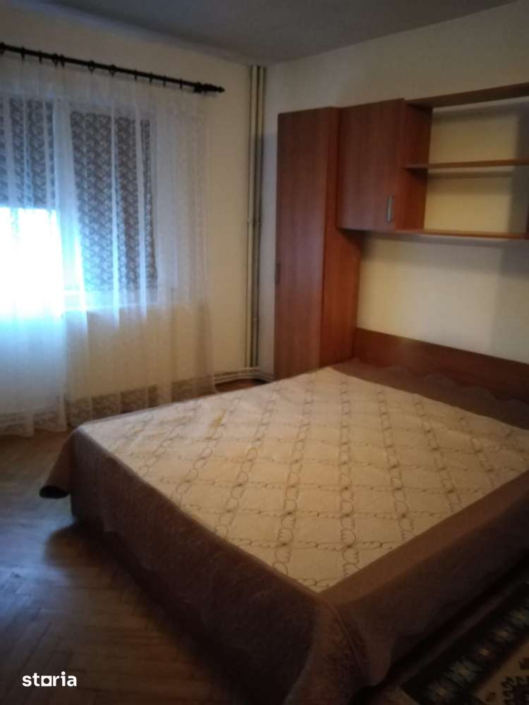 Vând apartament 2 camere cartier Micro 3 orașul Buzău — fotografia 3