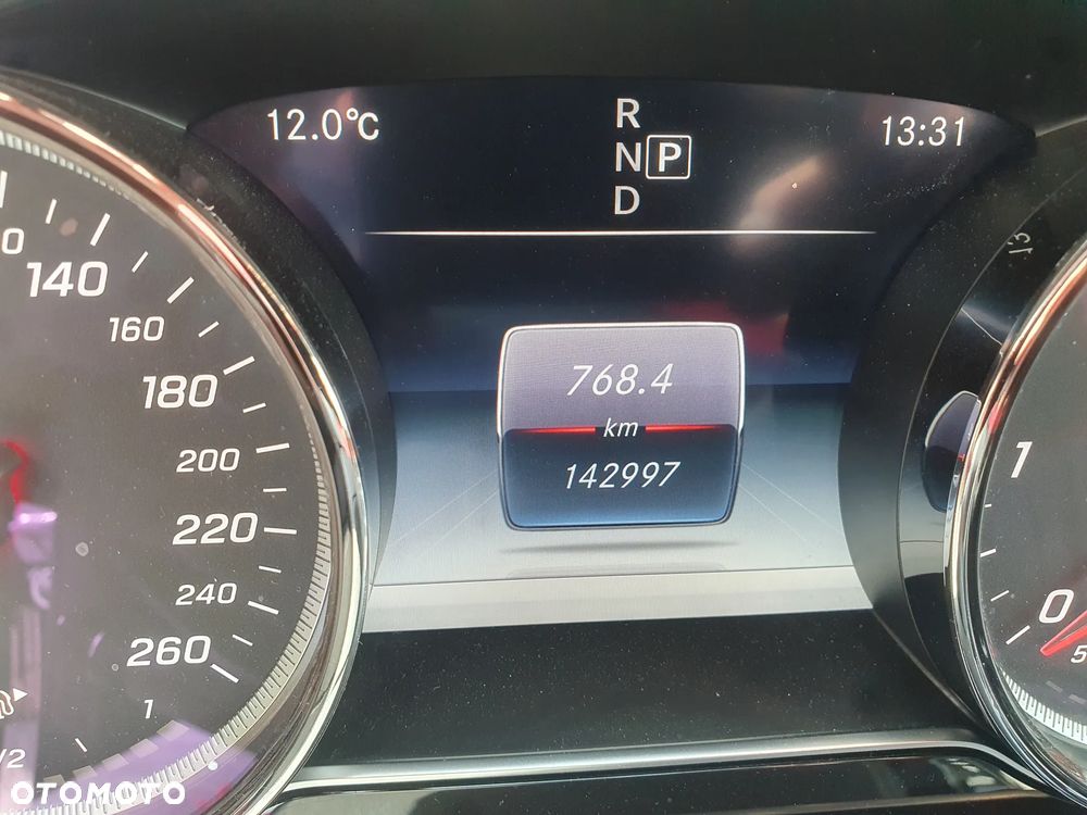 Mercedes-Benz Klasa E 220 d Business Edition 9G-TRONIC - 15