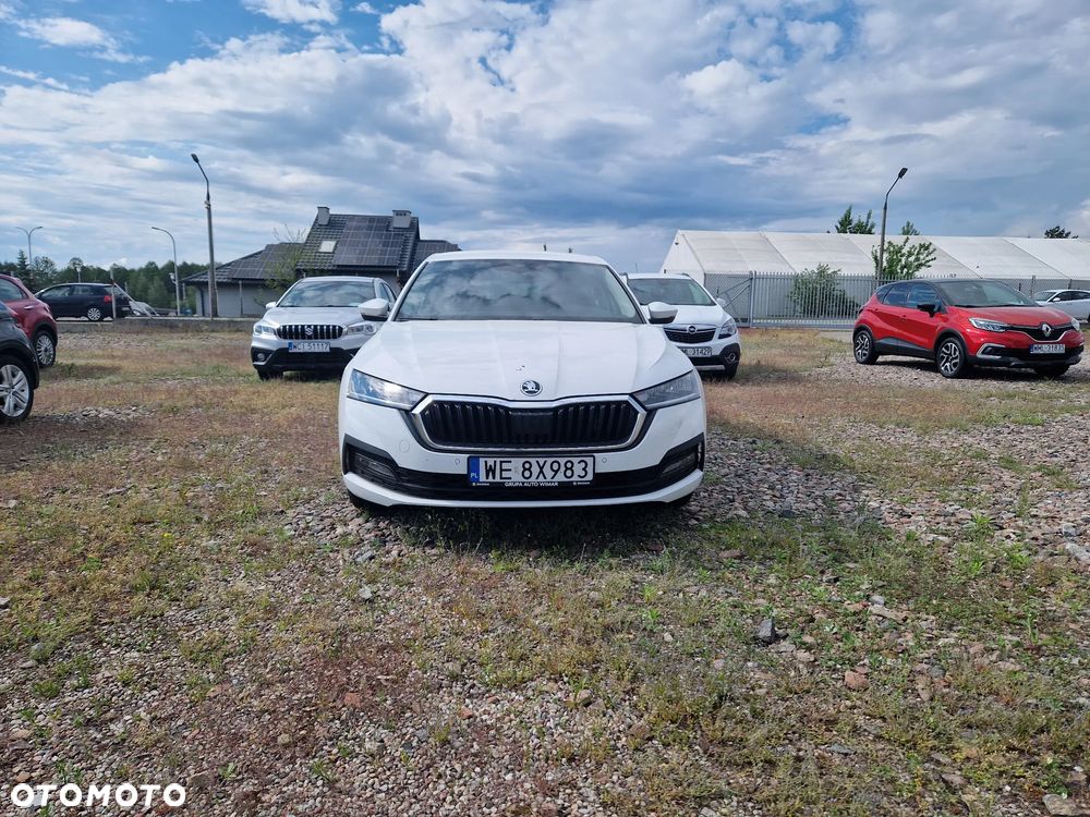 Skoda Octavia 2.0 TDI Ambition DSG - 2