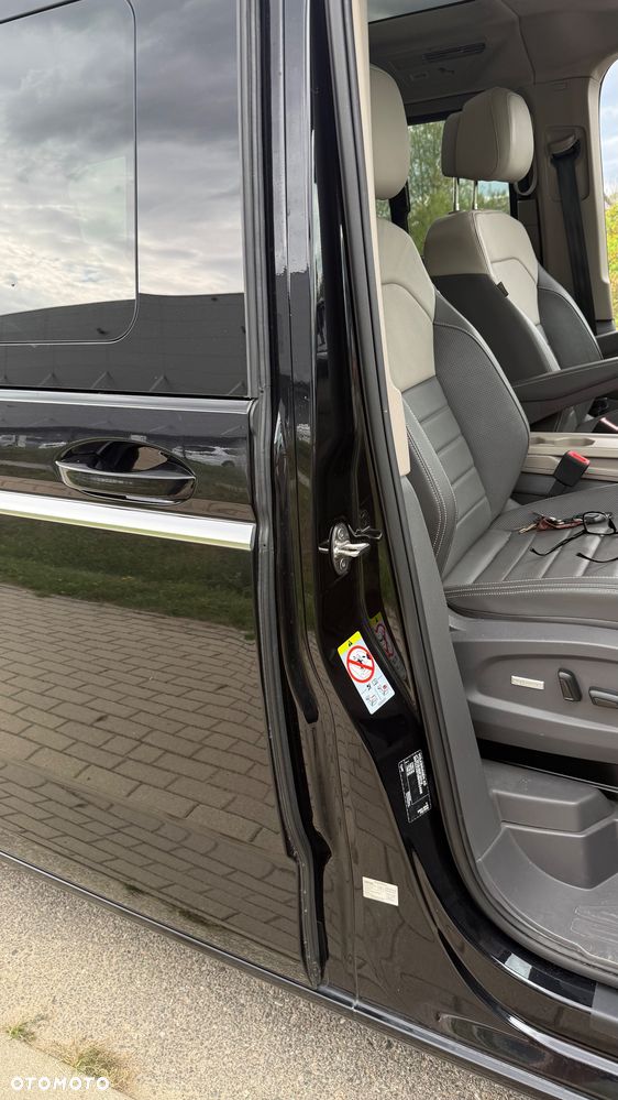 Volkswagen Multivan - 25