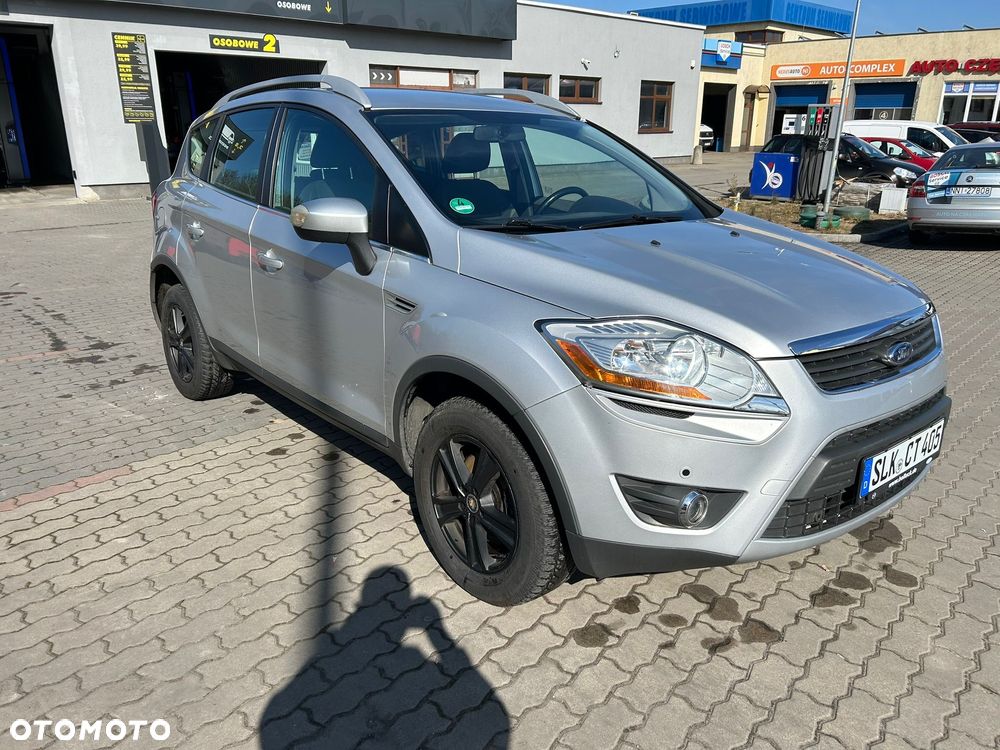Ford Kuga 2.0 TDCi 2x4 Titanium - 22