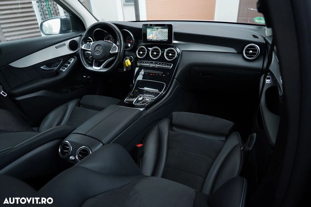 Mercedes-Benz GLC 220 d 4MATIC 9G-TRONIC AMG Line - 10