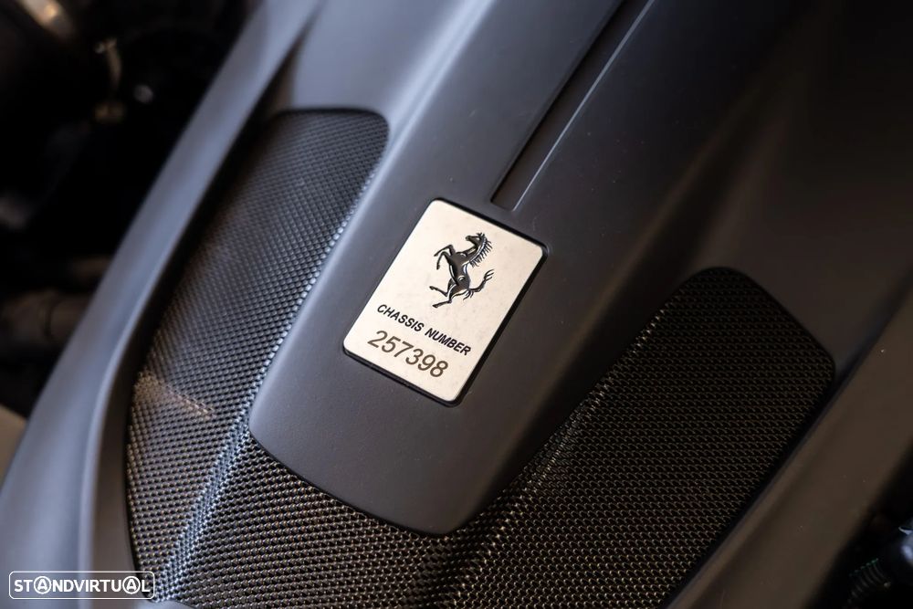 Ferrari Portofino 3.9 Twin-Turbo V8 — fotografia 35