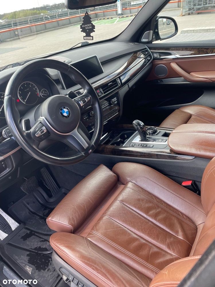 BMW X5 xDrive50i - 9