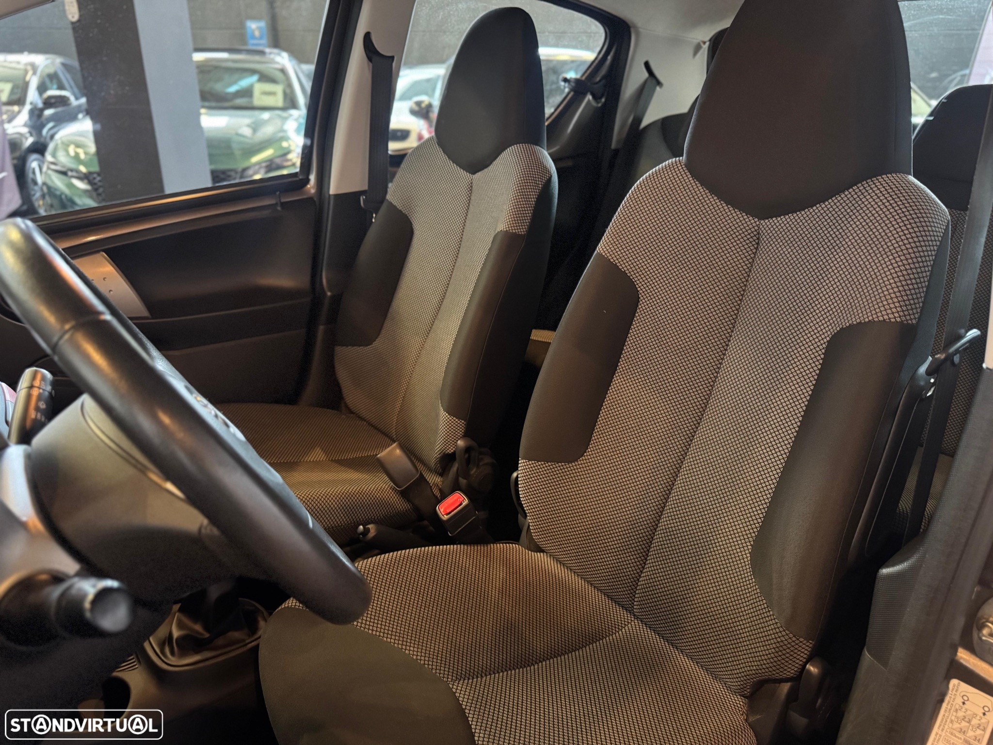 Toyota Aygo 1.0 X-Play+AC - 20