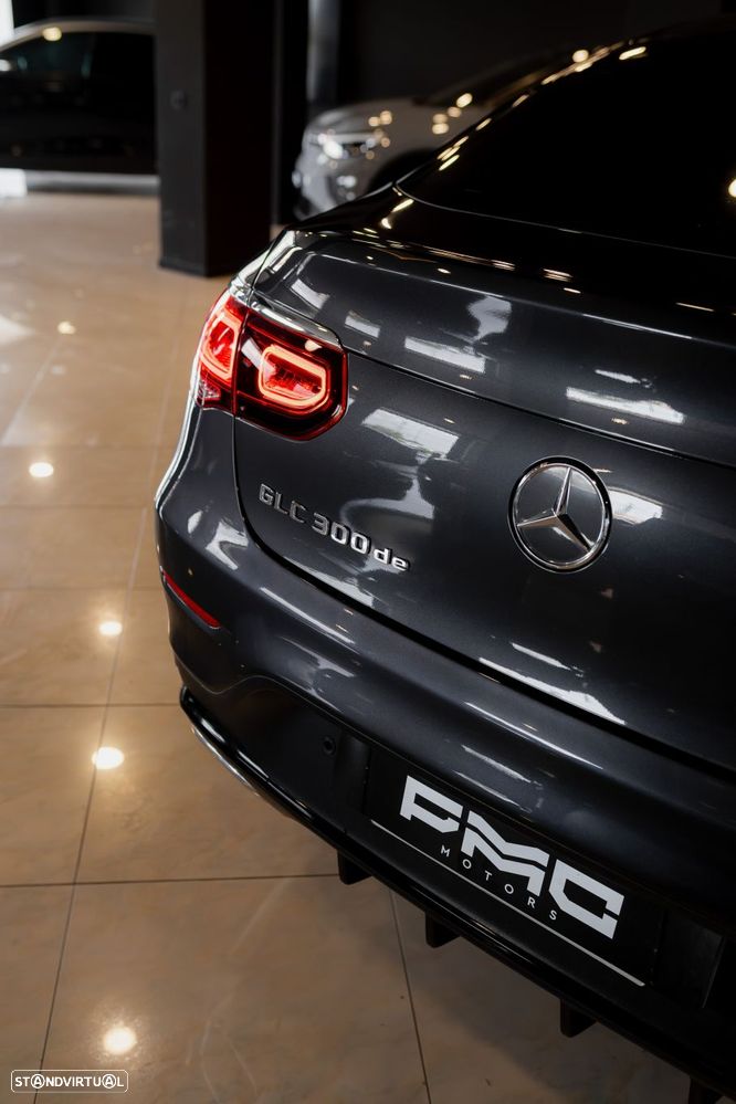 Mercedes-Benz GLC 300 de Coupe 4Matic 9G-TRONIC AMG Line - 17