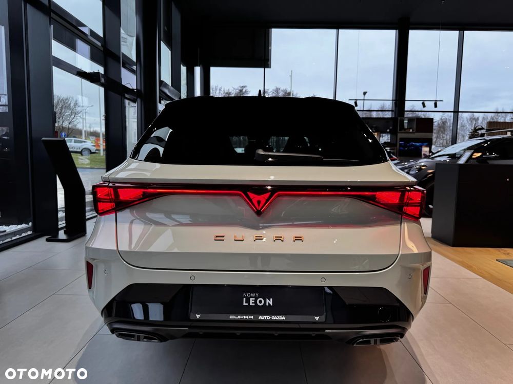 Cupra Leon Sportstourer 2.0 TSI 4Drive DSG - 8