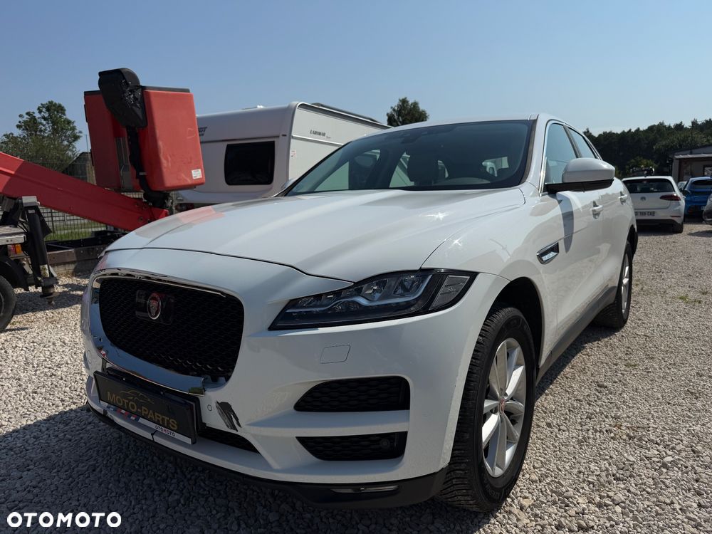 Jaguar F-Pace - 1