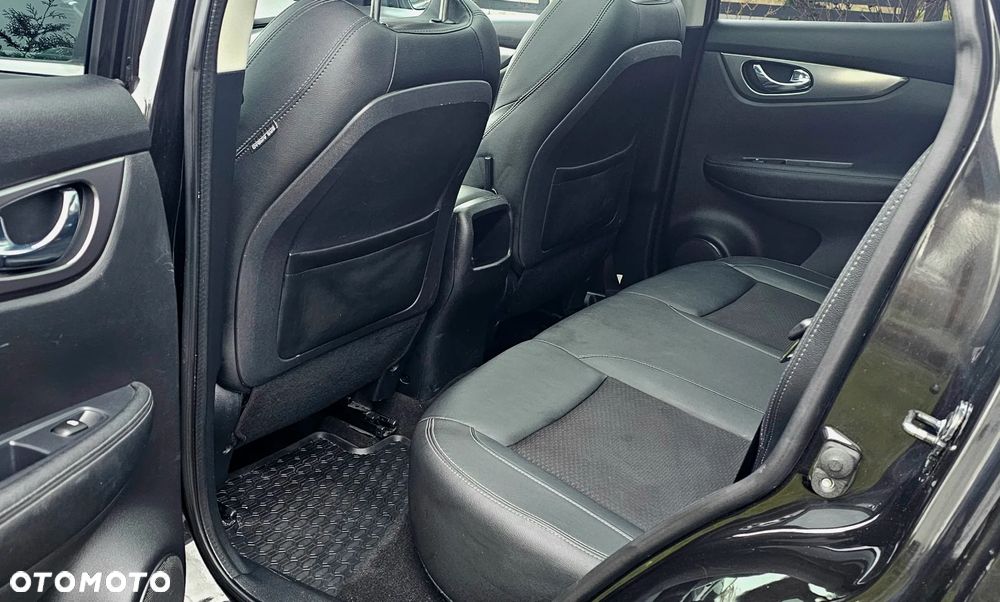 Nissan Qashqai 1.6 dCi DPF tekna - 18