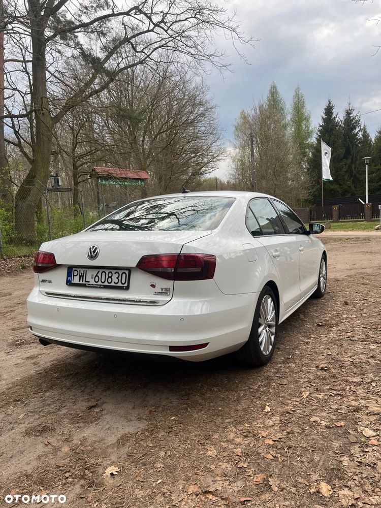Volkswagen Jetta - 7
