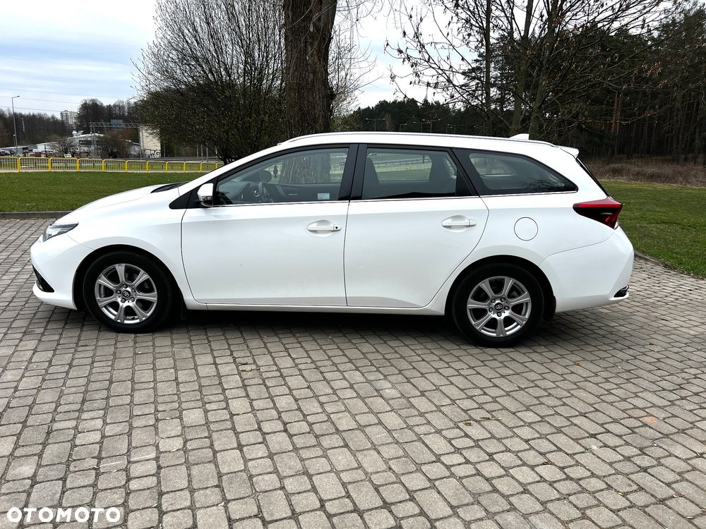 Toyota Auris 1.4 D-4D Comfort - 9