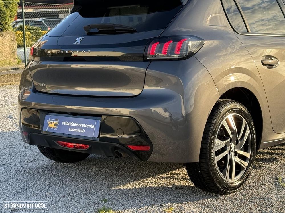 Peugeot 208 1.2 PureTech Allure - 11