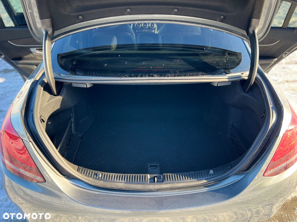 Mercedes-Benz Klasa C 200 4Matic 9G-TRONIC Edition 19 - 11