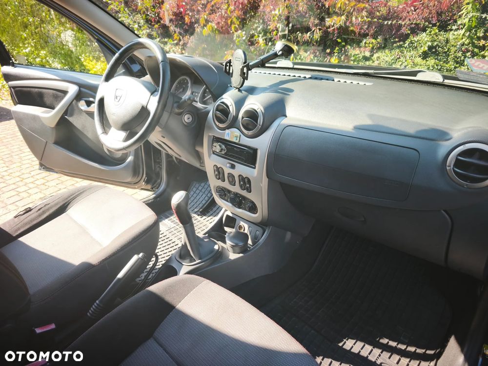 Dacia Duster 1.6 SL Delsey - 24