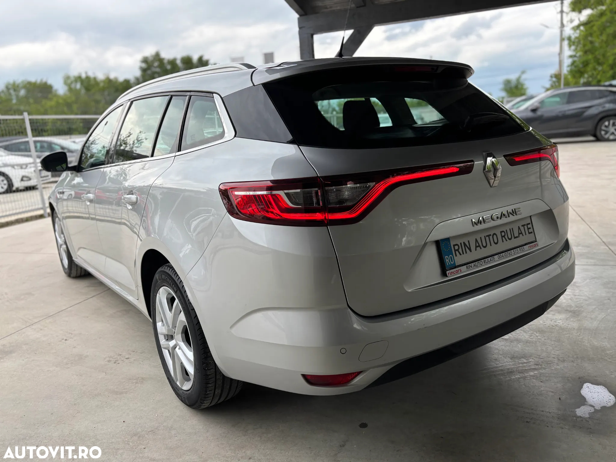 Renault Megane BLUE dCi 115 EDC BUSINESS EDITION - 7