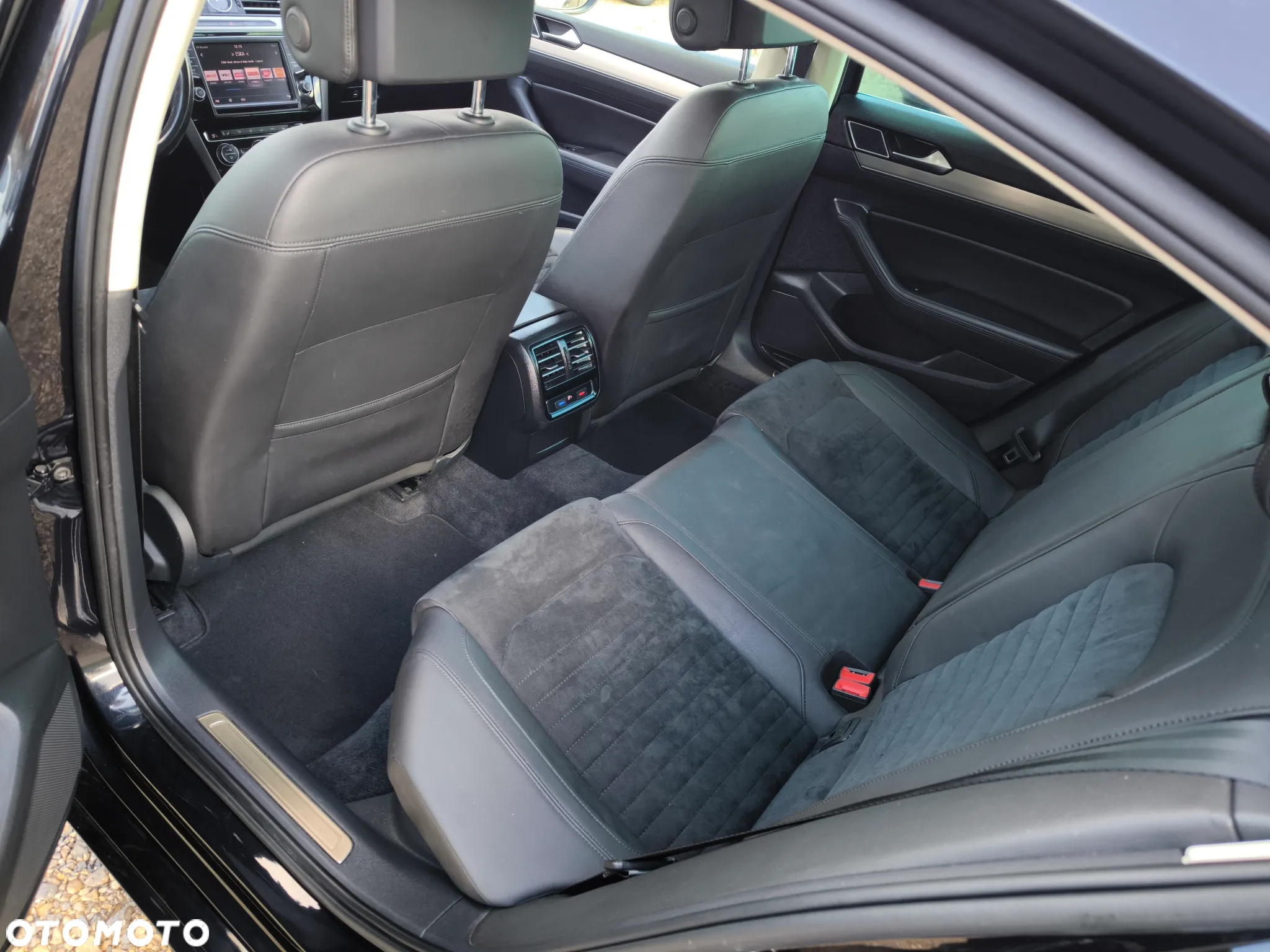 Volkswagen Passat 1.8 TSI BMT Highline - 11