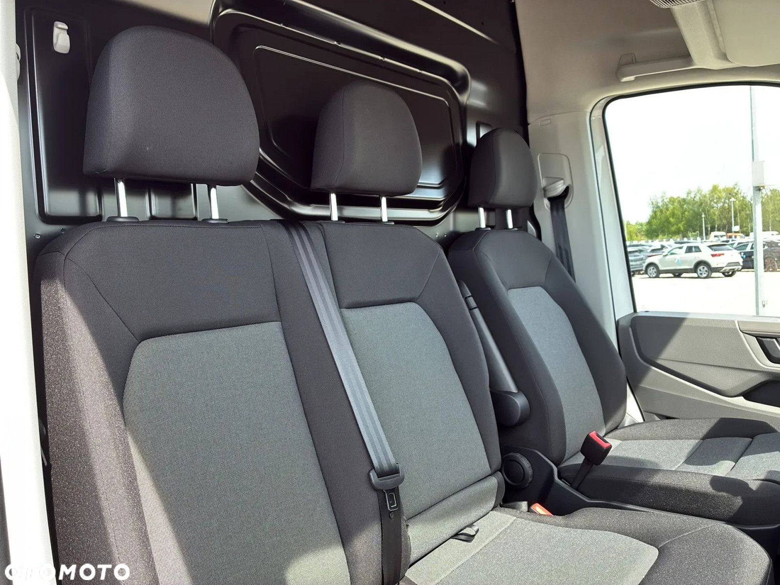 Volkswagen Crafter 35 Furgon L4H3, 2.0BiTDI 177KM, 4490mm, Wysoki dach, r.o. 4490 - 16