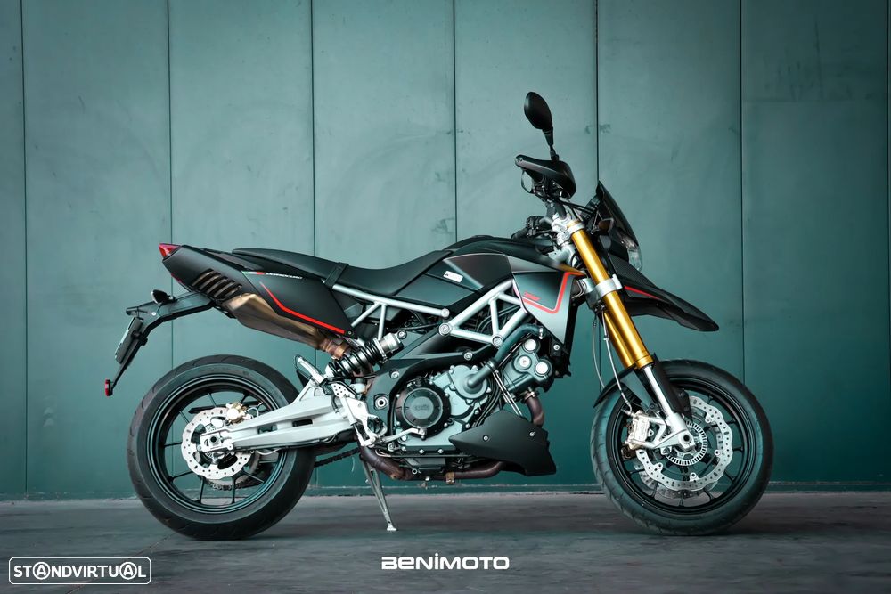 Aprilia Dorsoduro Factory 750 - 8
