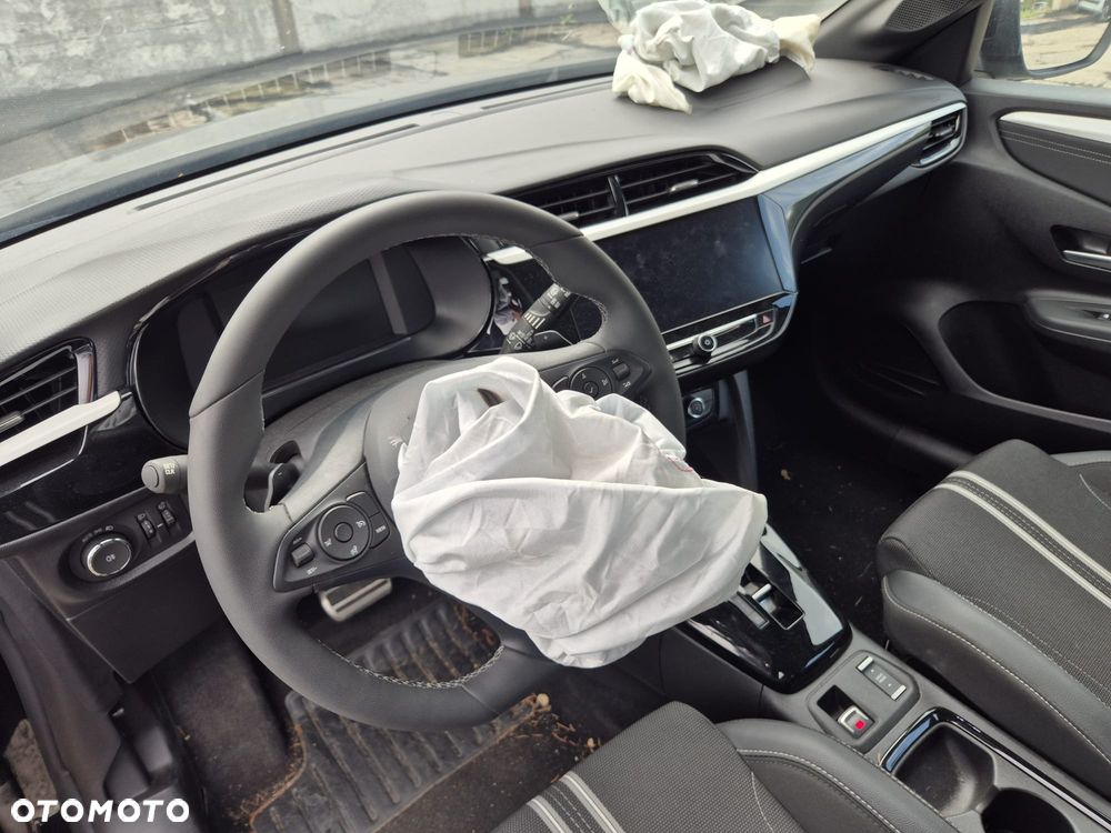 Opel Corsa - 11