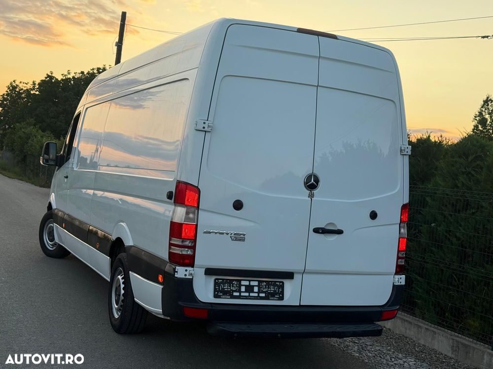 Mercedes-Benz Sprinter - 19