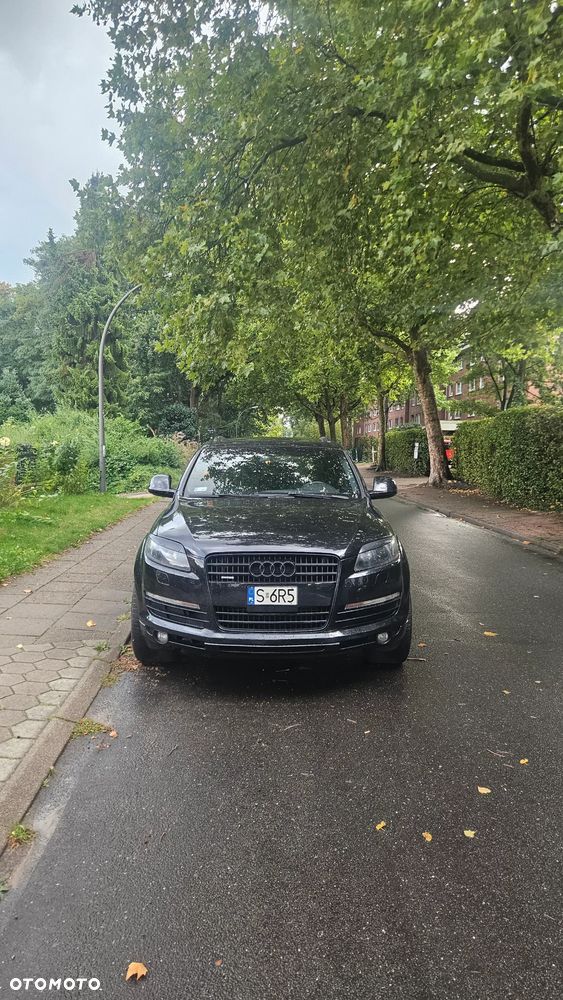 Audi Q7 4.2 FSI Quattro Tiptronic - 1
