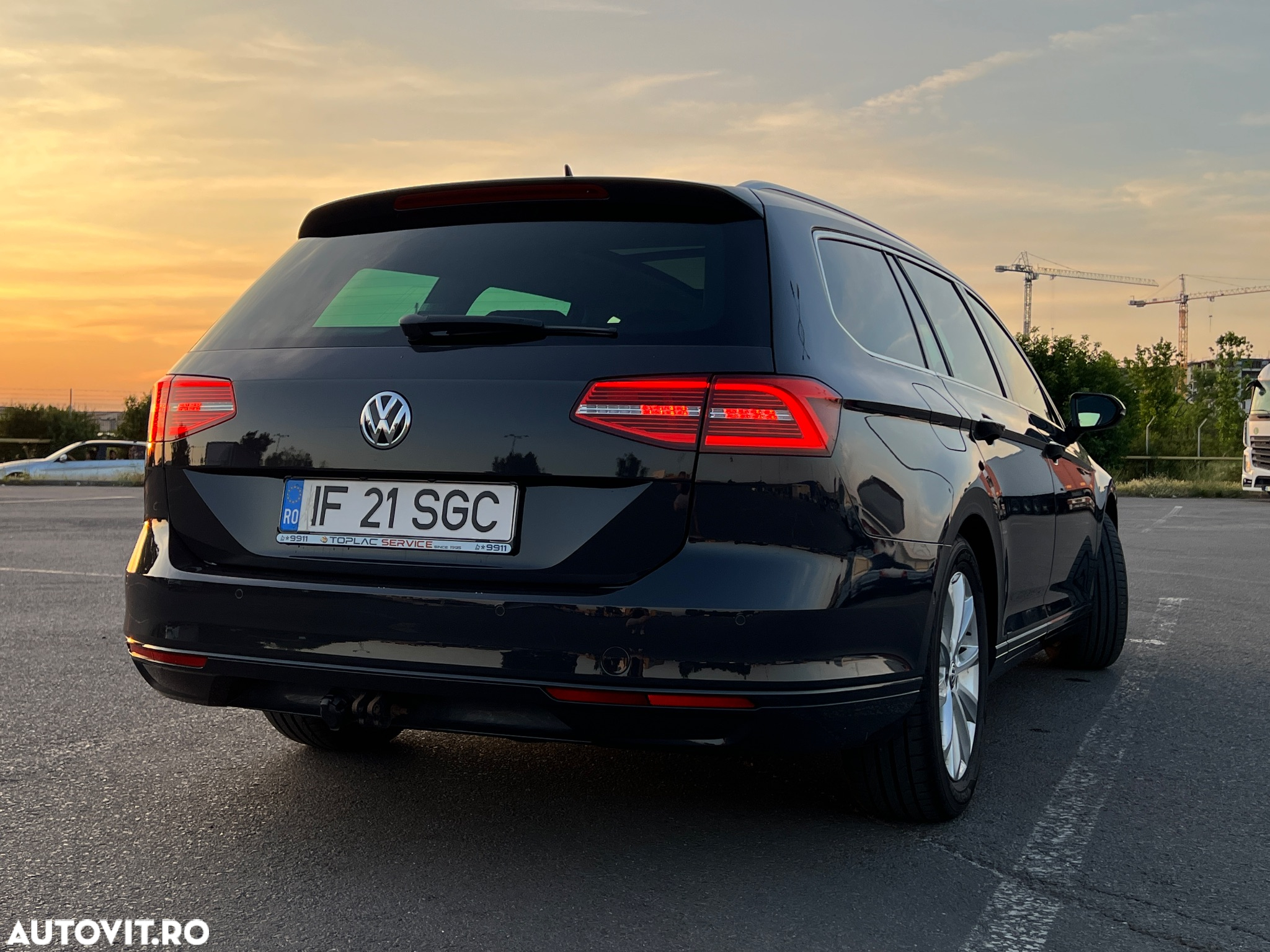 Volkswagen Passat Variant 1.6 TDI (BlueMotion Technology) DSG Comfortline - 6