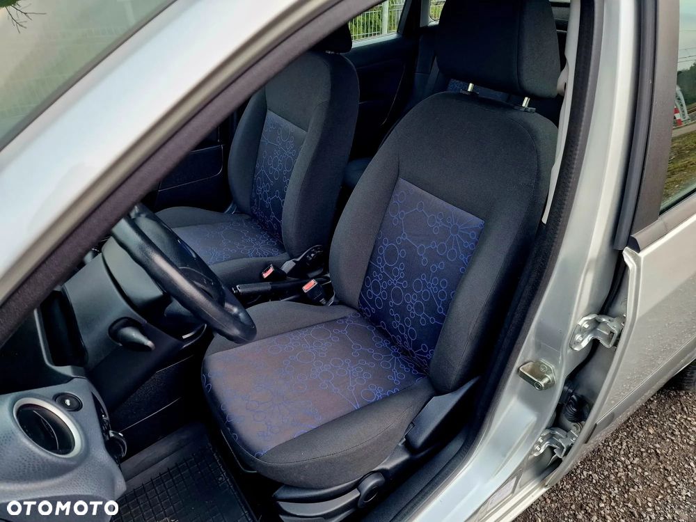 Ford Fiesta 1.3 Trend - 8